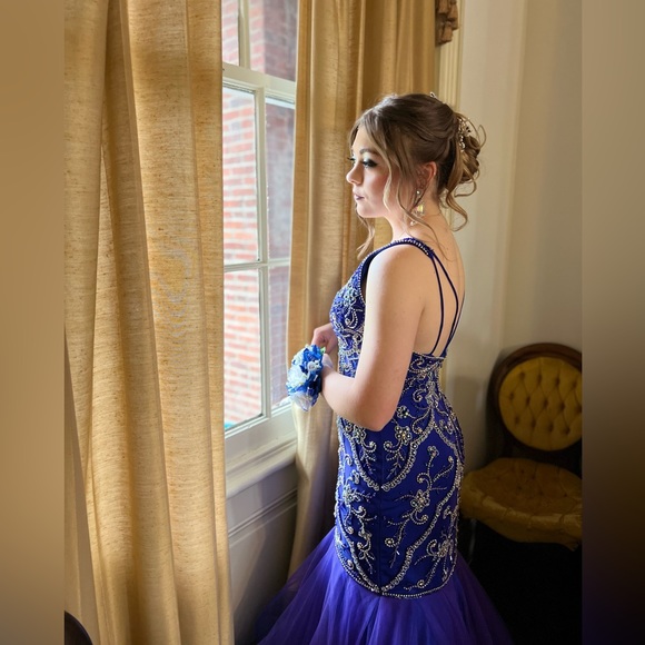 Vienna Prom/Pageant Dress Size 2. Royal Blue/Purple. - Picture 4 of 4